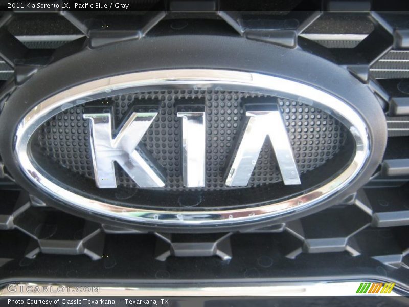 Pacific Blue / Gray 2011 Kia Sorento LX