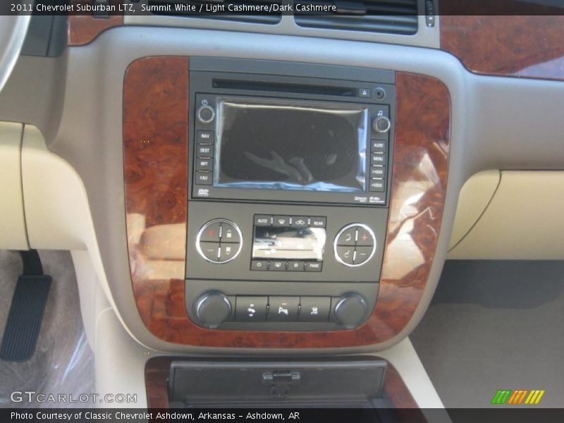 Summit White / Light Cashmere/Dark Cashmere 2011 Chevrolet Suburban LTZ