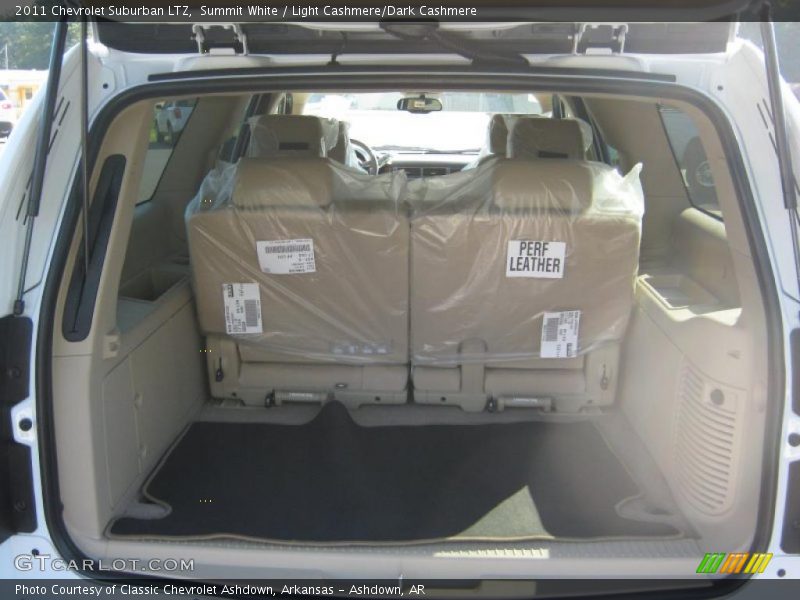Summit White / Light Cashmere/Dark Cashmere 2011 Chevrolet Suburban LTZ