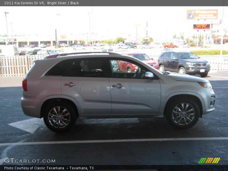 Bright Silver / Black 2011 Kia Sorento SX V6