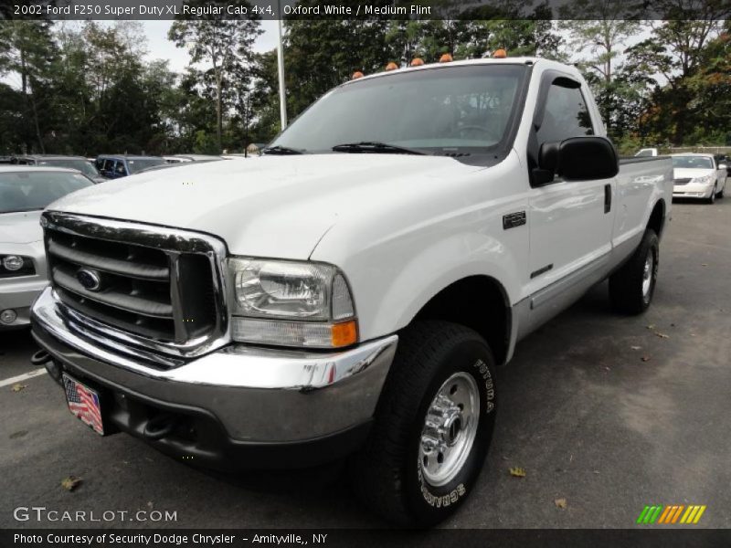 Oxford White / Medium Flint 2002 Ford F250 Super Duty XL Regular Cab 4x4