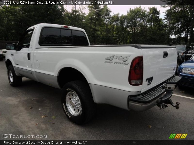 Oxford White / Medium Flint 2002 Ford F250 Super Duty XL Regular Cab 4x4