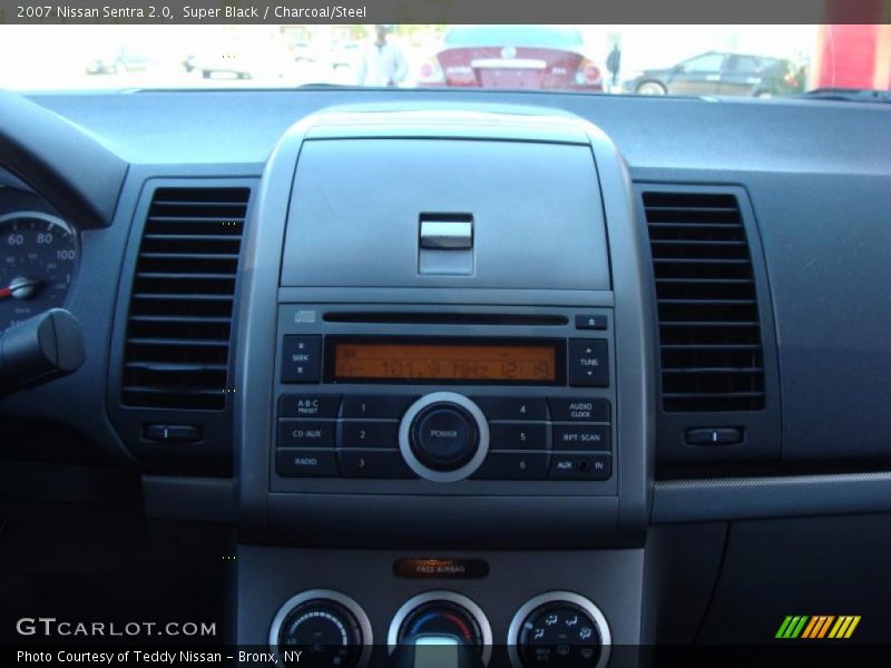 Super Black / Charcoal/Steel 2007 Nissan Sentra 2.0