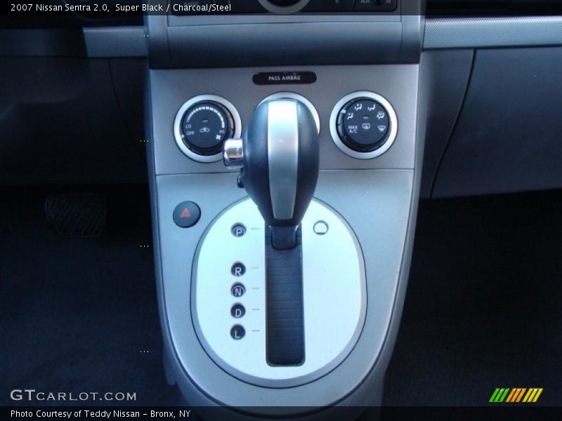 Super Black / Charcoal/Steel 2007 Nissan Sentra 2.0