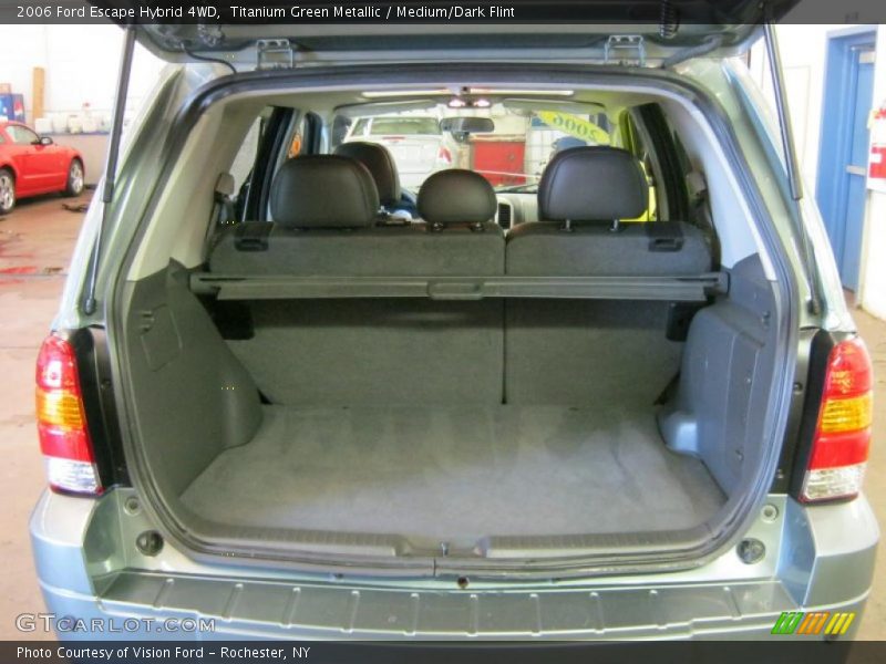  2006 Escape Hybrid 4WD Trunk