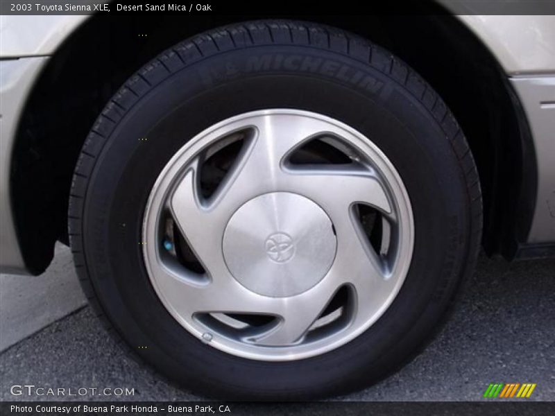 Desert Sand Mica / Oak 2003 Toyota Sienna XLE