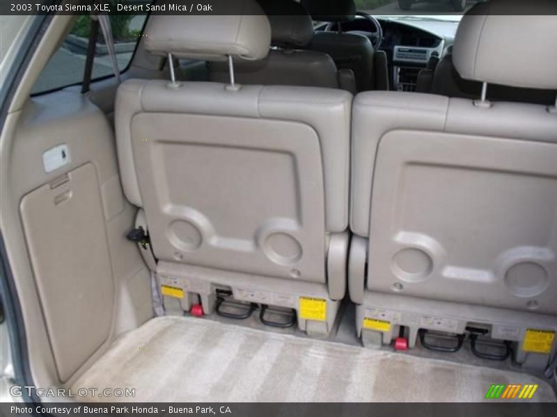 Desert Sand Mica / Oak 2003 Toyota Sienna XLE