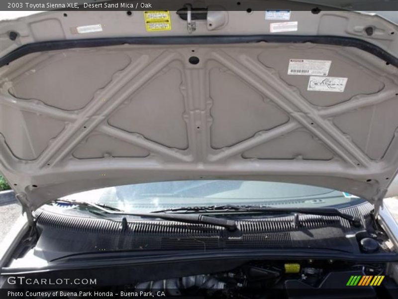 Desert Sand Mica / Oak 2003 Toyota Sienna XLE