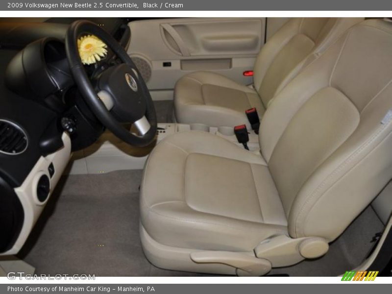 Black / Cream 2009 Volkswagen New Beetle 2.5 Convertible