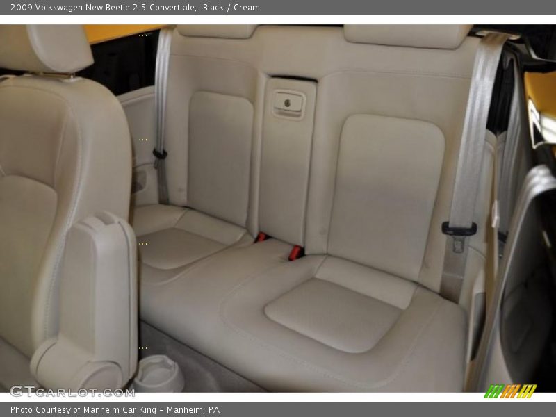 Black / Cream 2009 Volkswagen New Beetle 2.5 Convertible