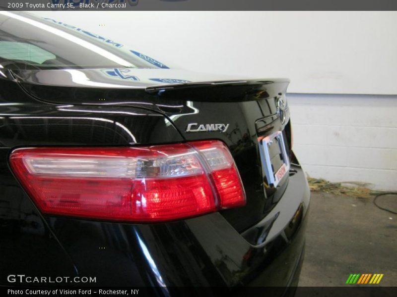 Black / Charcoal 2009 Toyota Camry SE