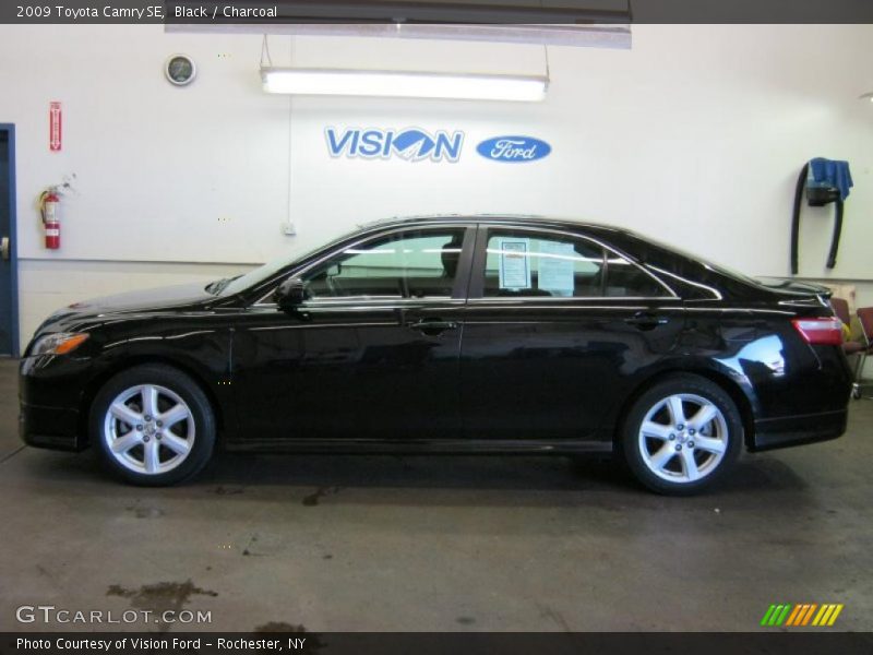 Black / Charcoal 2009 Toyota Camry SE
