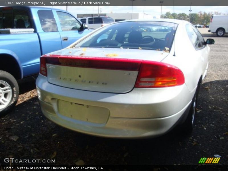 Bright Silver Metallic / Dark Slate Gray 2002 Dodge Intrepid SE