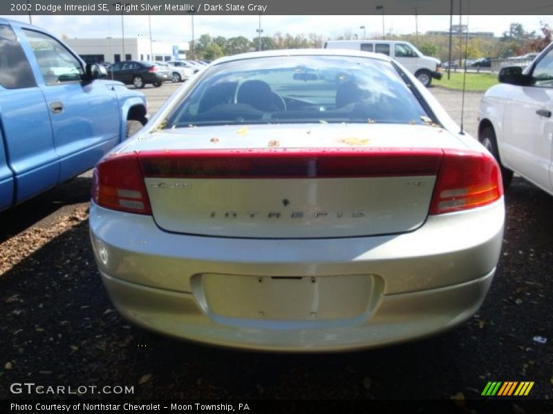 Bright Silver Metallic / Dark Slate Gray 2002 Dodge Intrepid SE