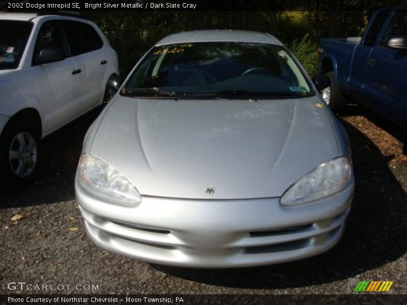 Bright Silver Metallic / Dark Slate Gray 2002 Dodge Intrepid SE