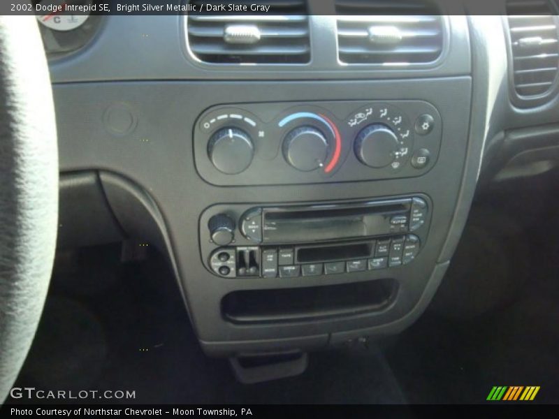 Bright Silver Metallic / Dark Slate Gray 2002 Dodge Intrepid SE