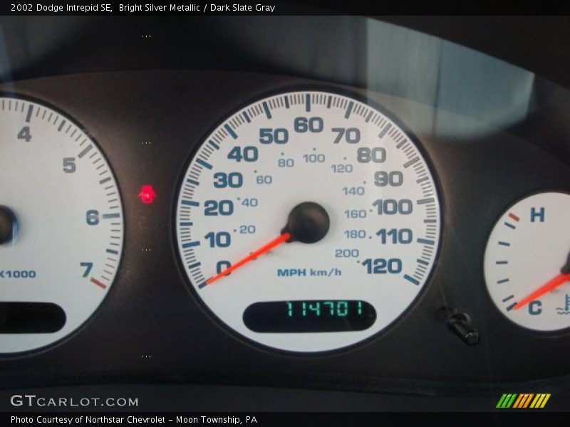 Bright Silver Metallic / Dark Slate Gray 2002 Dodge Intrepid SE