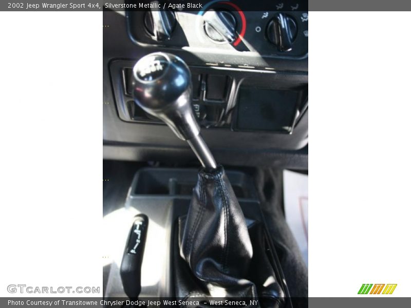 Silverstone Metallic / Agate Black 2002 Jeep Wrangler Sport 4x4