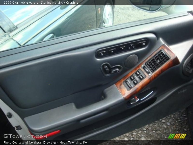 Sterling Metallic / Graphite 1999 Oldsmobile Aurora