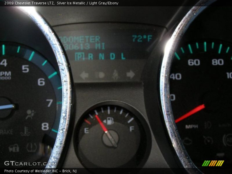 Silver Ice Metallic / Light Gray/Ebony 2009 Chevrolet Traverse LTZ