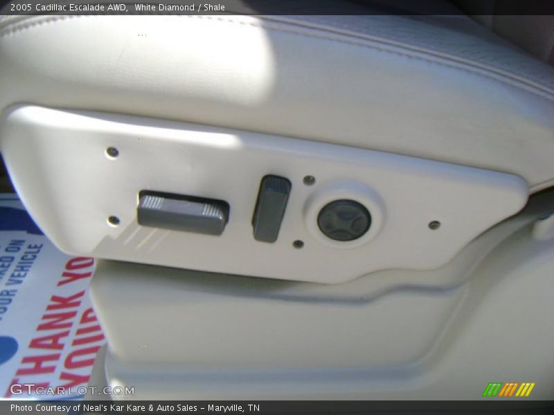 White Diamond / Shale 2005 Cadillac Escalade AWD