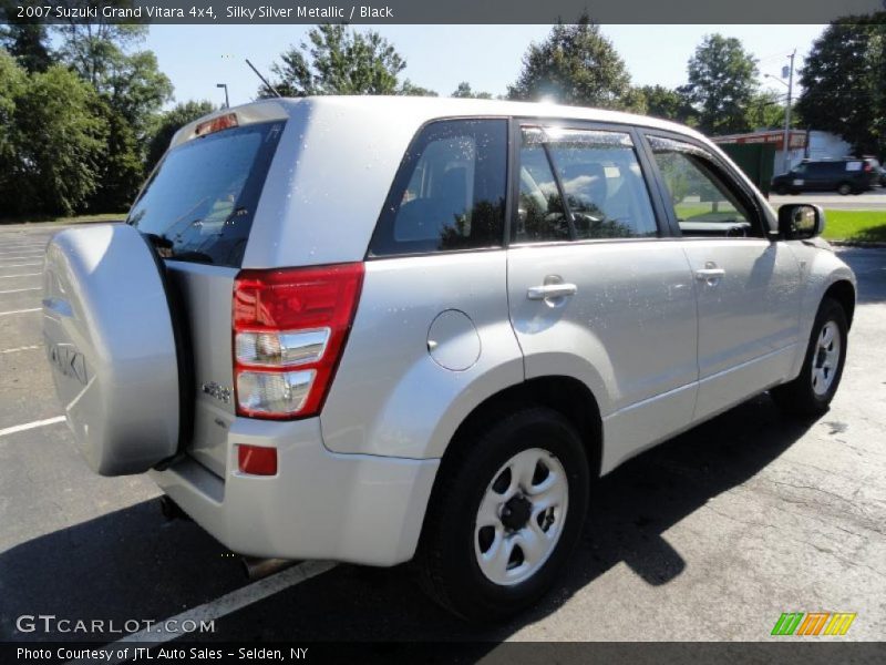 Silky Silver Metallic / Black 2007 Suzuki Grand Vitara 4x4