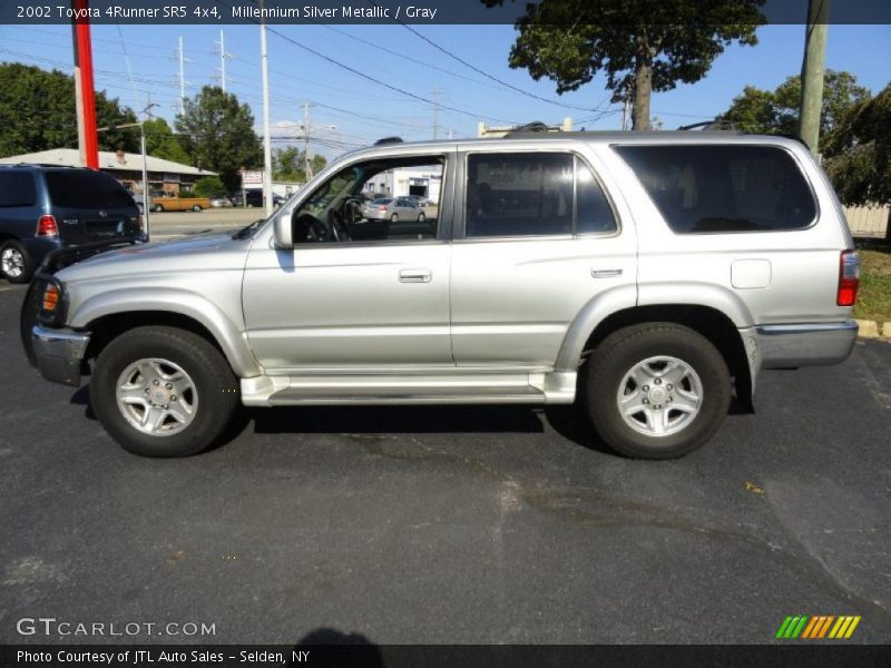Millennium Silver Metallic / Gray 2002 Toyota 4Runner SR5 4x4