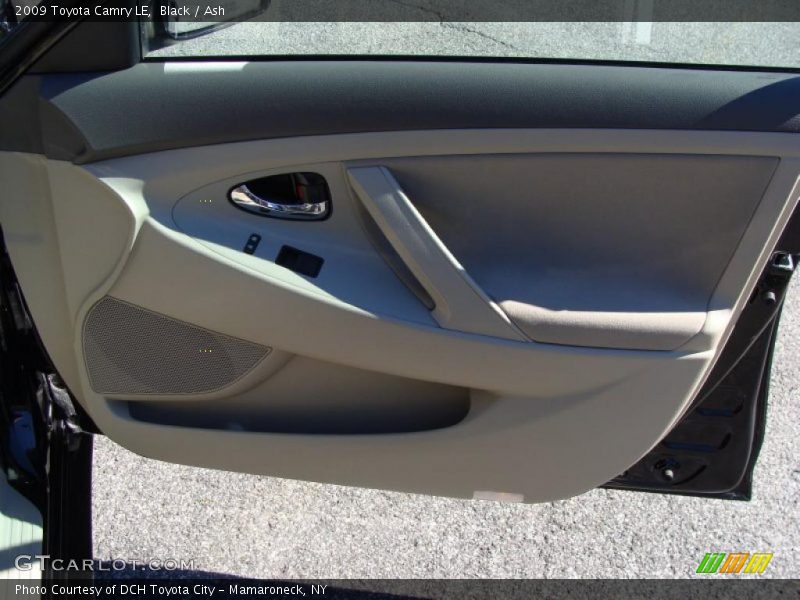 Black / Ash 2009 Toyota Camry LE