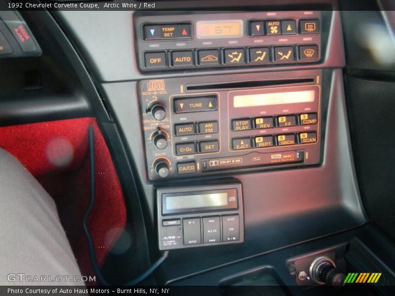 Arctic White / Red 1992 Chevrolet Corvette Coupe
