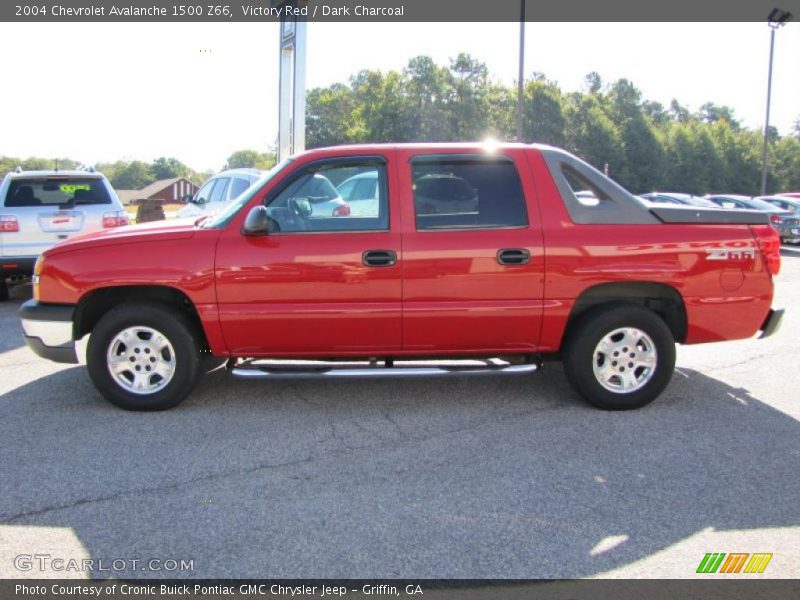 Victory Red / Dark Charcoal 2004 Chevrolet Avalanche 1500 Z66