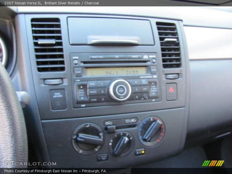 Brilliant Silver Metallic / Charcoal 2007 Nissan Versa SL