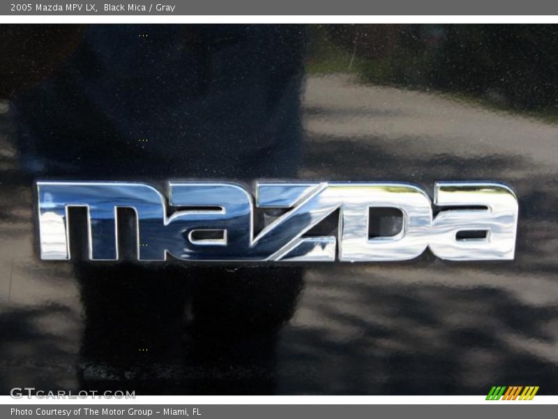 Black Mica / Gray 2005 Mazda MPV LX