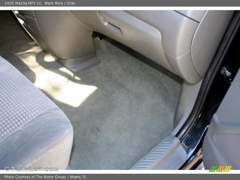 Black Mica / Gray 2005 Mazda MPV LX