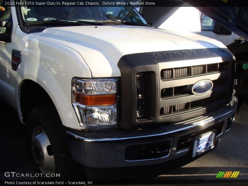 Oxford White / Medium Stone 2010 Ford F350 Super Duty XL Regular Cab Chassis