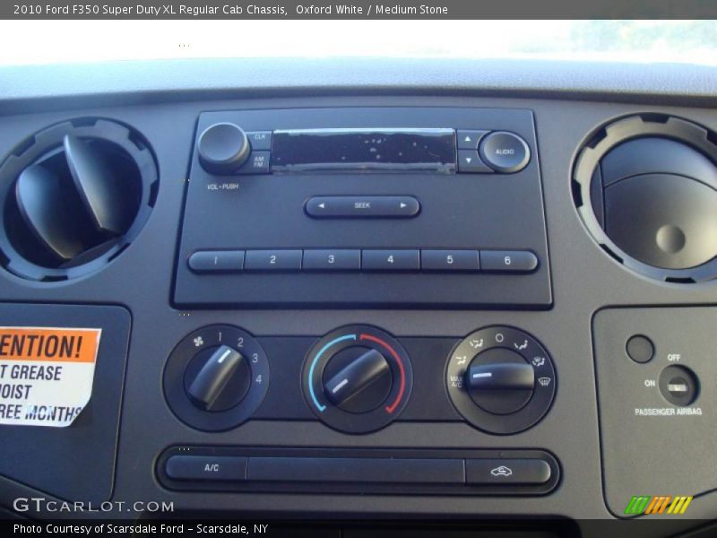 Oxford White / Medium Stone 2010 Ford F350 Super Duty XL Regular Cab Chassis
