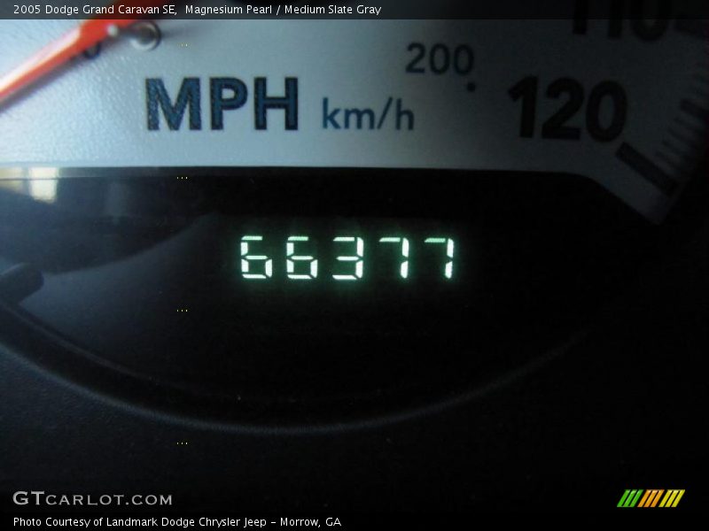 Magnesium Pearl / Medium Slate Gray 2005 Dodge Grand Caravan SE