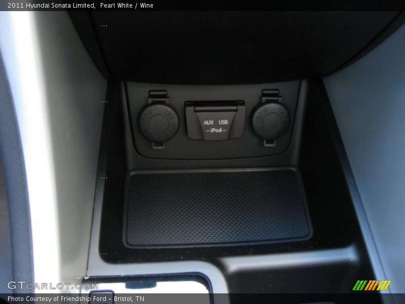 Pearl White / Wine 2011 Hyundai Sonata Limited
