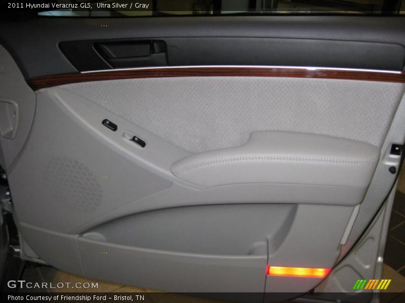 Ultra Silver / Gray 2011 Hyundai Veracruz GLS