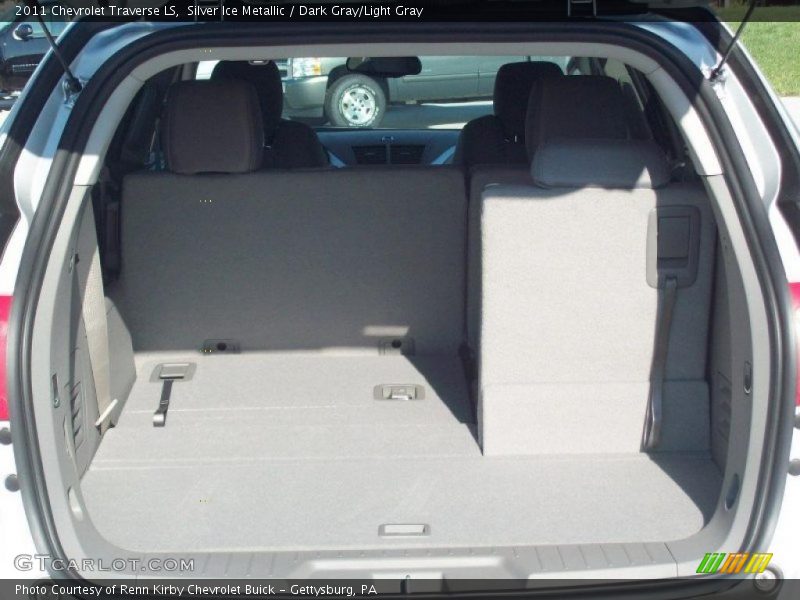 Silver Ice Metallic / Dark Gray/Light Gray 2011 Chevrolet Traverse LS