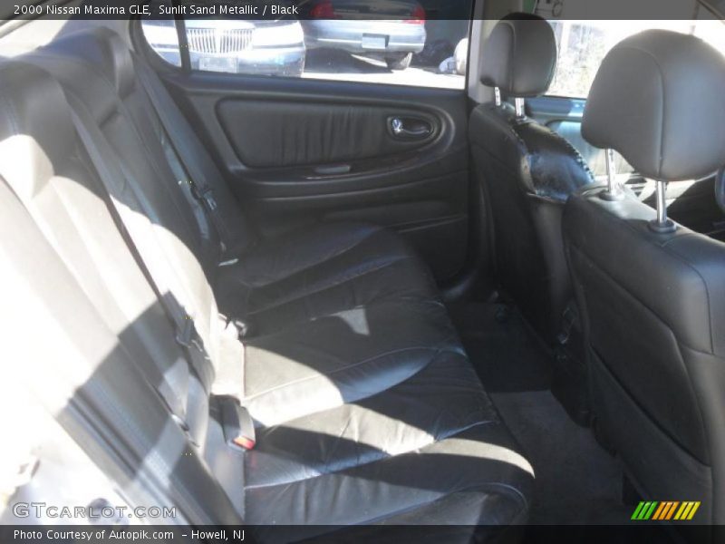 Sunlit Sand Metallic / Black 2000 Nissan Maxima GLE