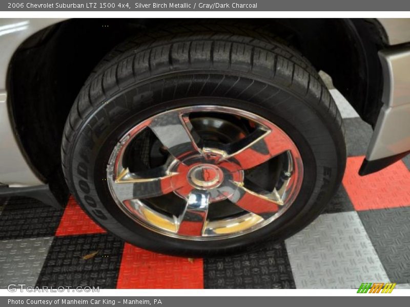 Silver Birch Metallic / Gray/Dark Charcoal 2006 Chevrolet Suburban LTZ 1500 4x4