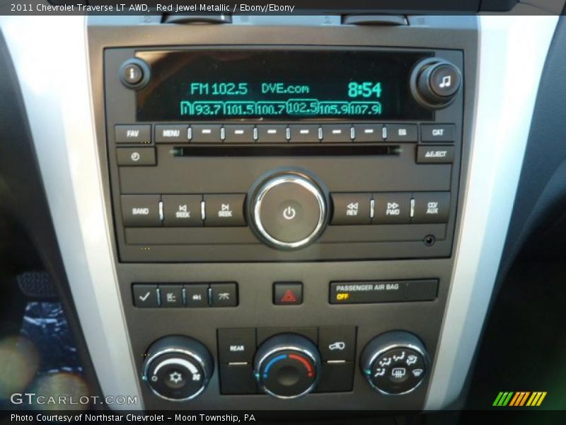 Red Jewel Metallic / Ebony/Ebony 2011 Chevrolet Traverse LT AWD