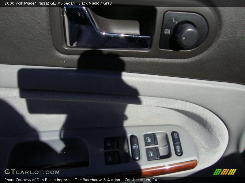 Black Magic / Grey 2000 Volkswagen Passat GLS V6 Sedan
