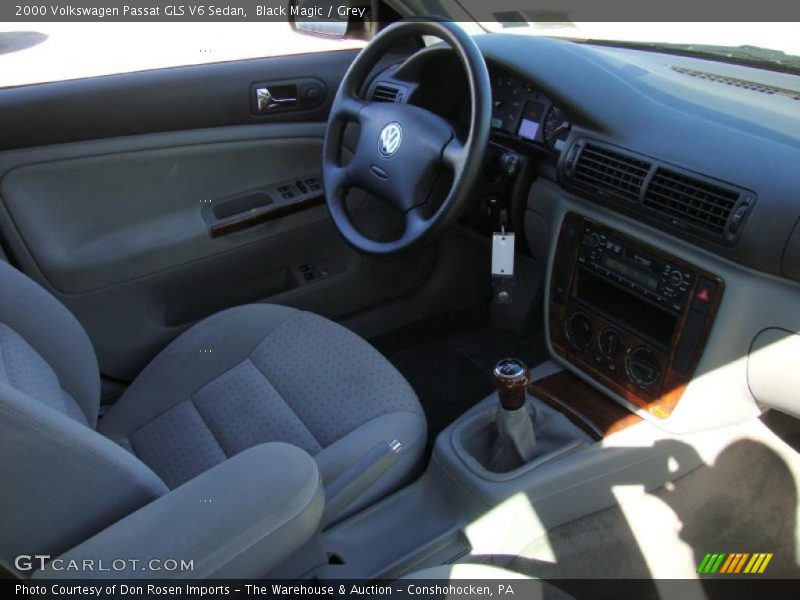Black Magic / Grey 2000 Volkswagen Passat GLS V6 Sedan