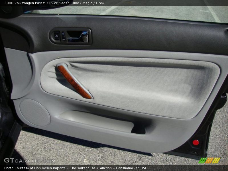 Black Magic / Grey 2000 Volkswagen Passat GLS V6 Sedan