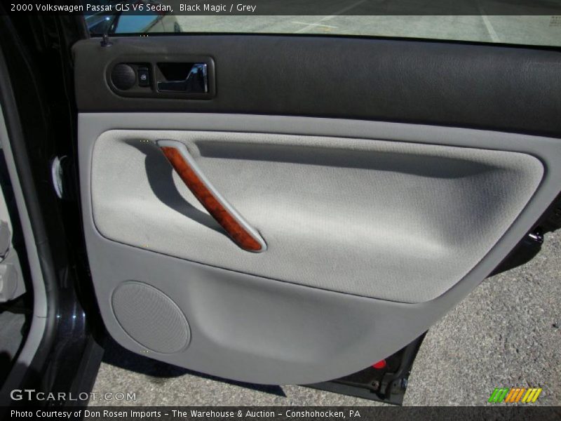 Black Magic / Grey 2000 Volkswagen Passat GLS V6 Sedan