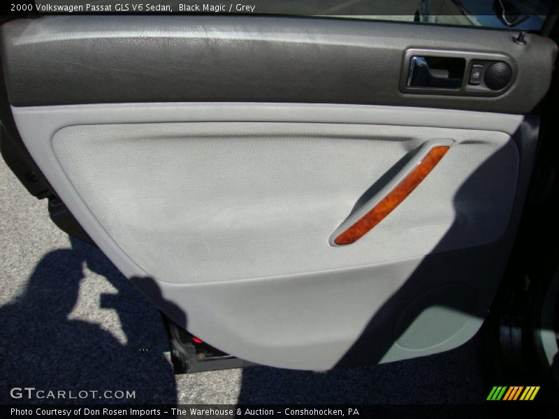 Black Magic / Grey 2000 Volkswagen Passat GLS V6 Sedan