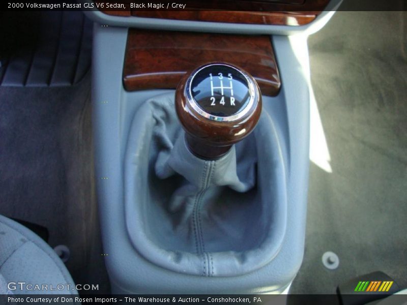 Black Magic / Grey 2000 Volkswagen Passat GLS V6 Sedan