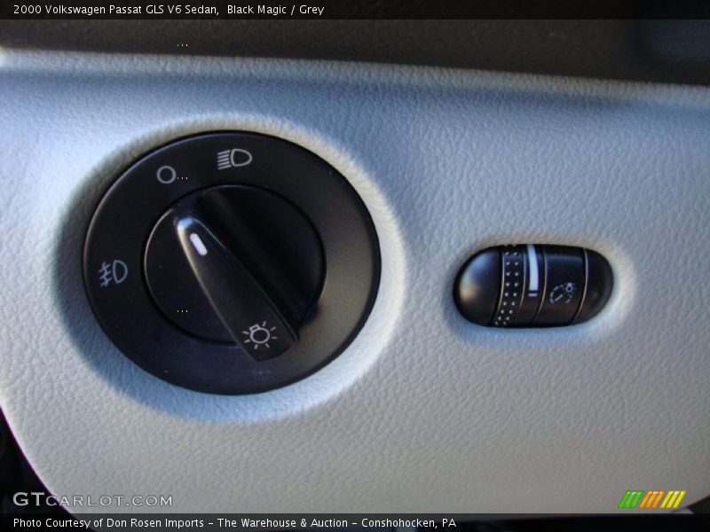 Black Magic / Grey 2000 Volkswagen Passat GLS V6 Sedan