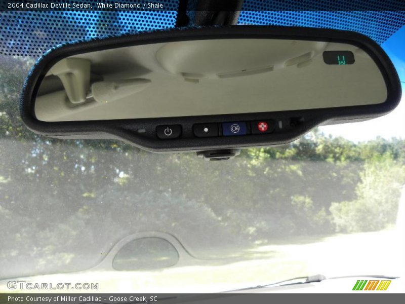 White Diamond / Shale 2004 Cadillac DeVille Sedan